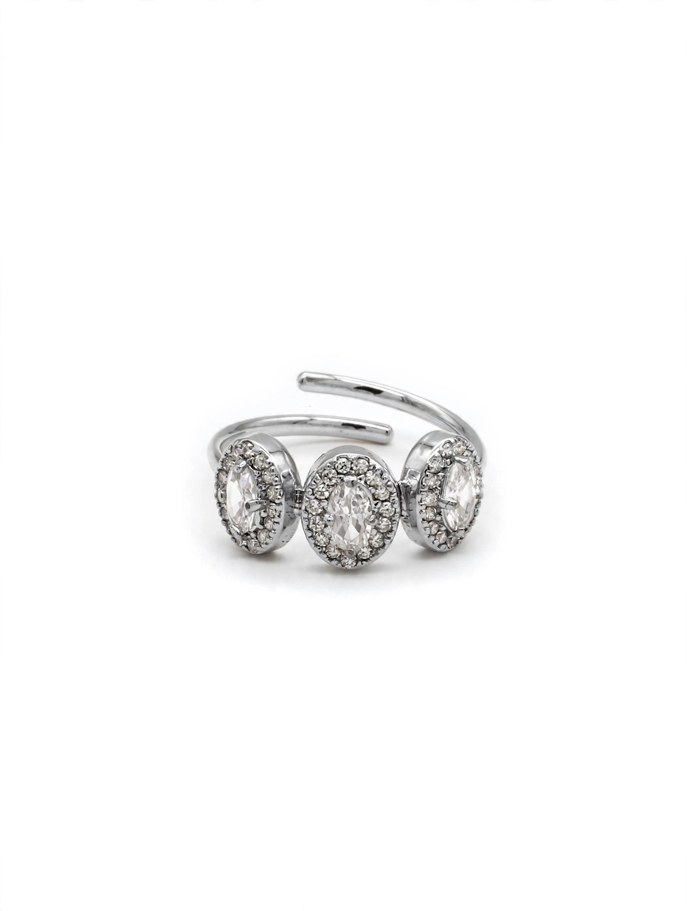 Anello Trilogy Ovale Brillante